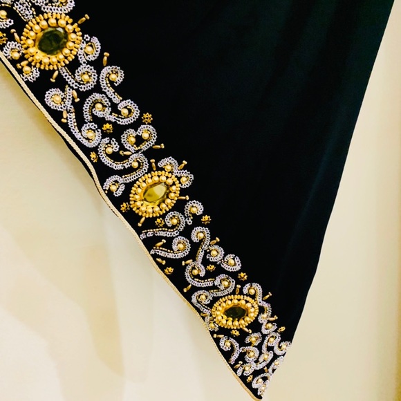 BRAND NEW BEAUTIFUL AUTHENTIC ARABIC CRYSTAL ABAYA - Picture 8 of 8